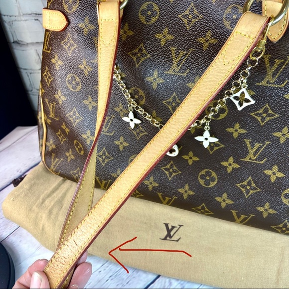 Louis Vuitton Batignolles Horizontal Shoulder bag with charm and dust bag - Picture 10 of 16